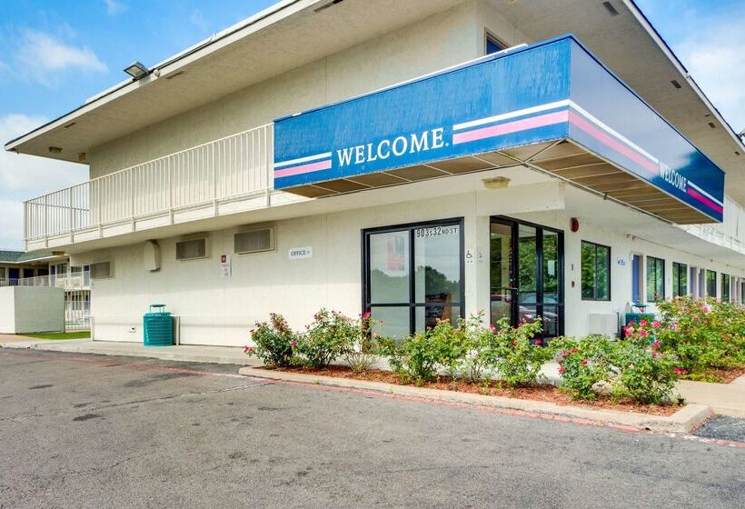 מוטל Avera Suites