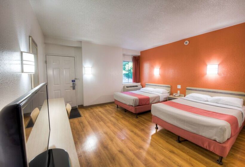 Motel 6niantic, Ct  New London