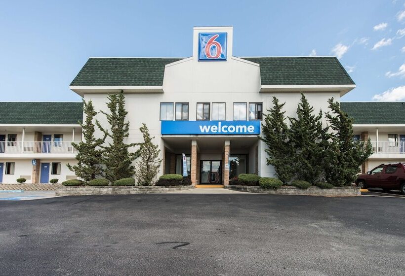 Motel 6niantic, Ct  New London