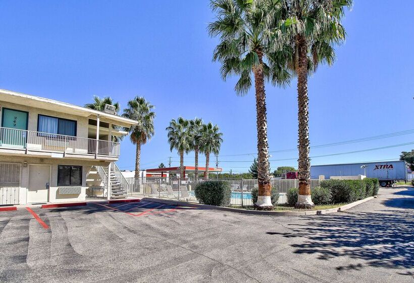 Motel 6nogales, Az  Mariposa Road