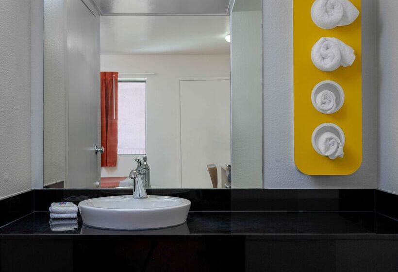 Motel 6oceanside, Ca