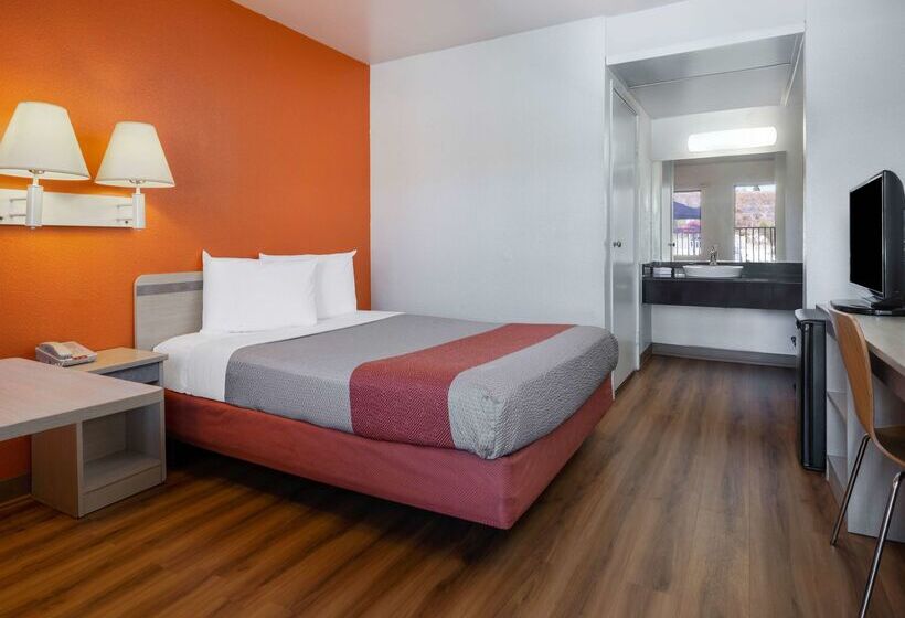 Motel 6oceanside, Ca