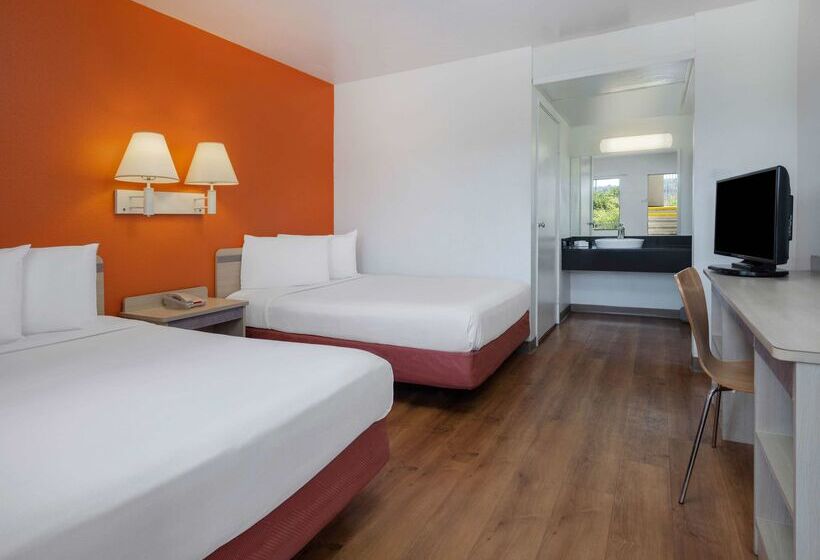 Motel 6oceanside, Ca