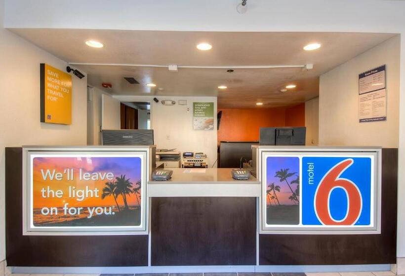 Motel 6oceanside, Ca