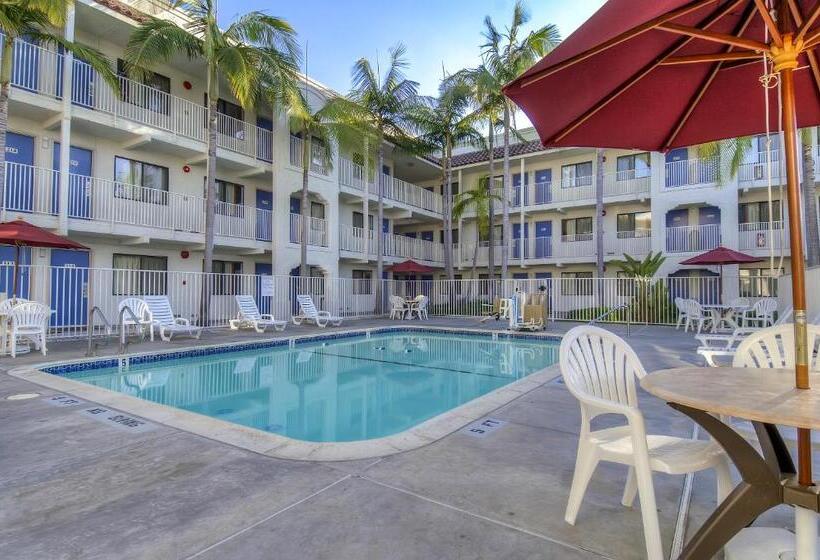 Motel 6oceanside, Ca