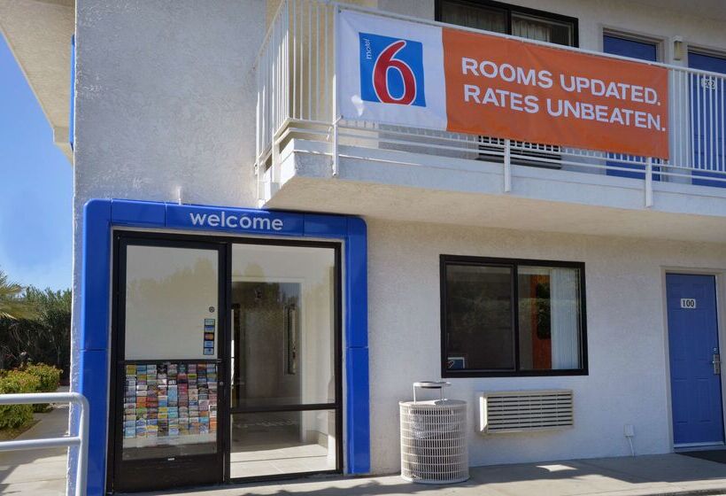 Motel 6palm Desert, Ca  Palm Springs Area