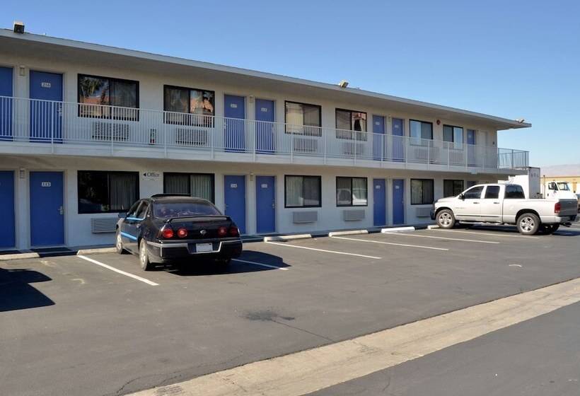 Motel 6palm Desert, Ca  Palm Springs Area
