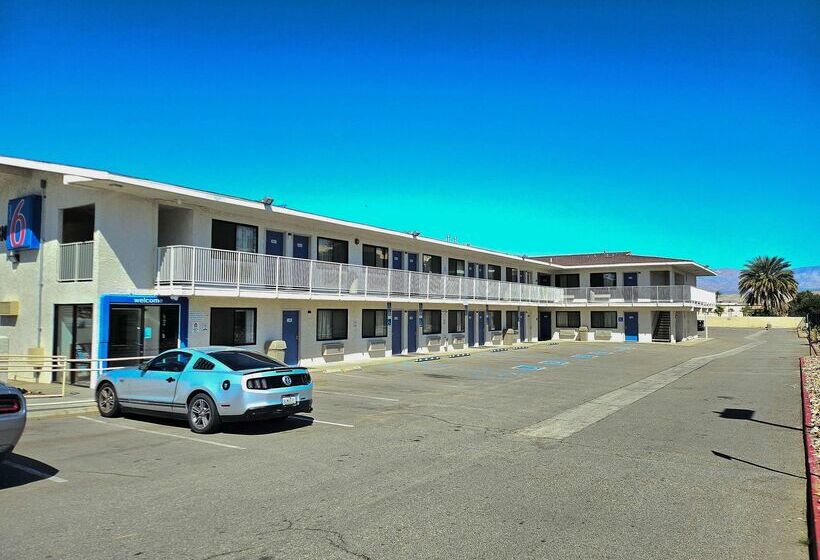 Motel 6palm Desert, Ca  Palm Springs Area