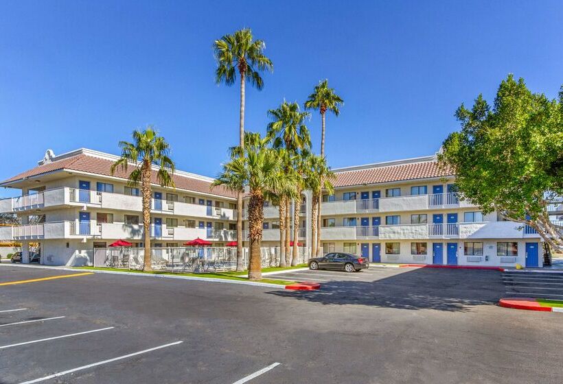 Motel 6phoenix, Az West