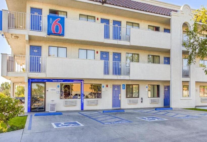 Motel 6phoenix, Az West