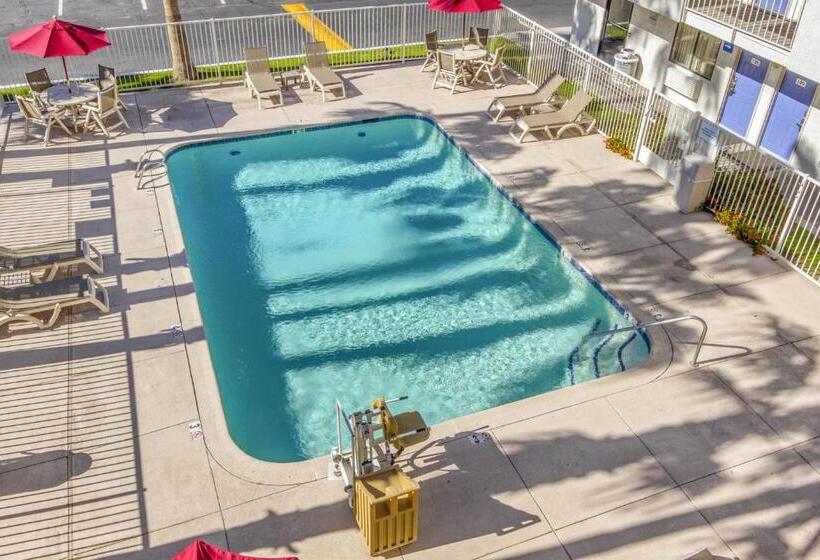 Motel 6phoenix, Az West