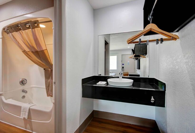 Motel 6port Allen, La  Baton Rouge