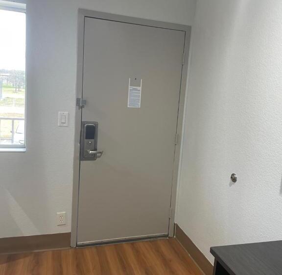 Motel 6port Allen, La  Baton Rouge