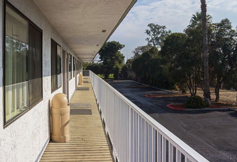 Motel 6porterville, Ca