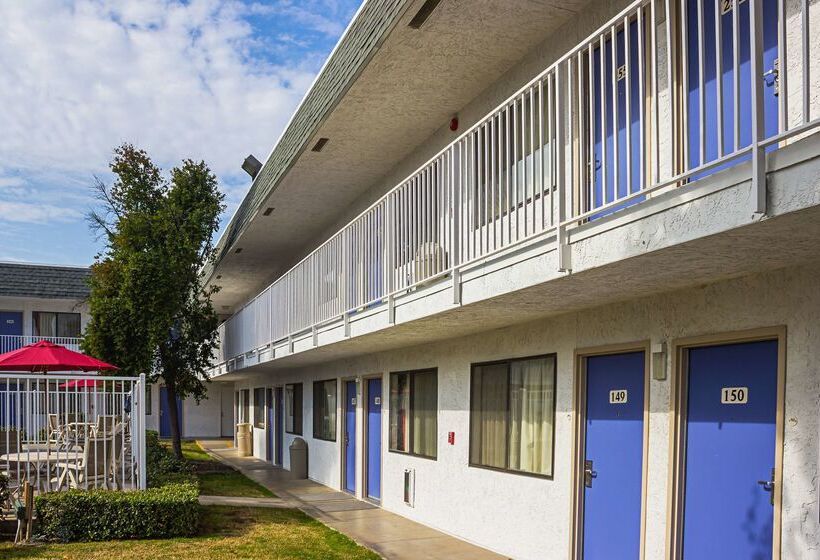 Motel 6porterville, Ca