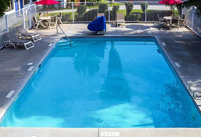 Motel 6porterville, Ca