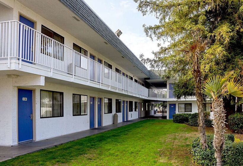 Motel 6porterville, Ca