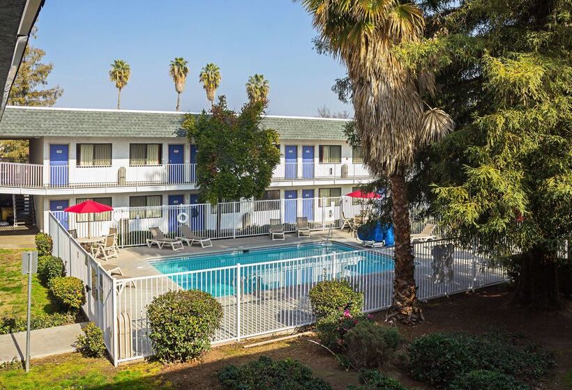 Motel 6porterville, Ca