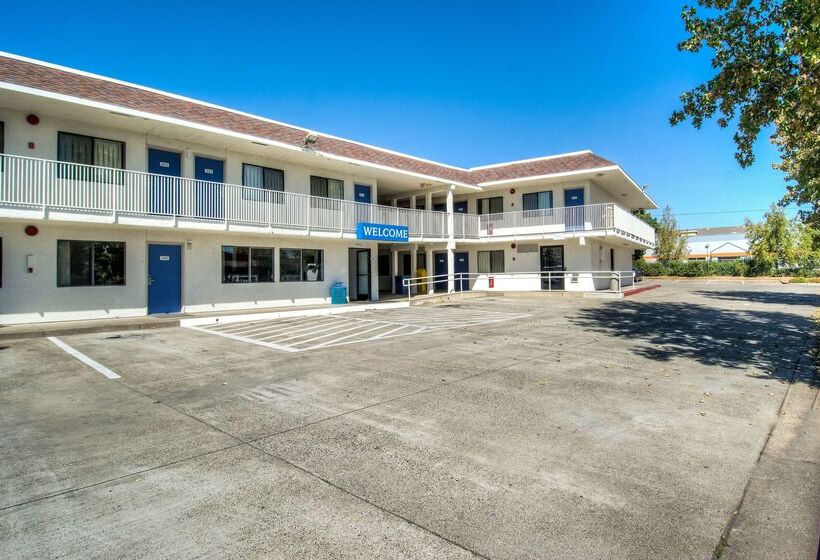 Motel 6 Redding, Ca  North