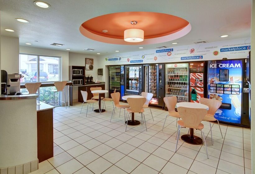 Motel 6roanoke, Tx  Northlake  Speedway