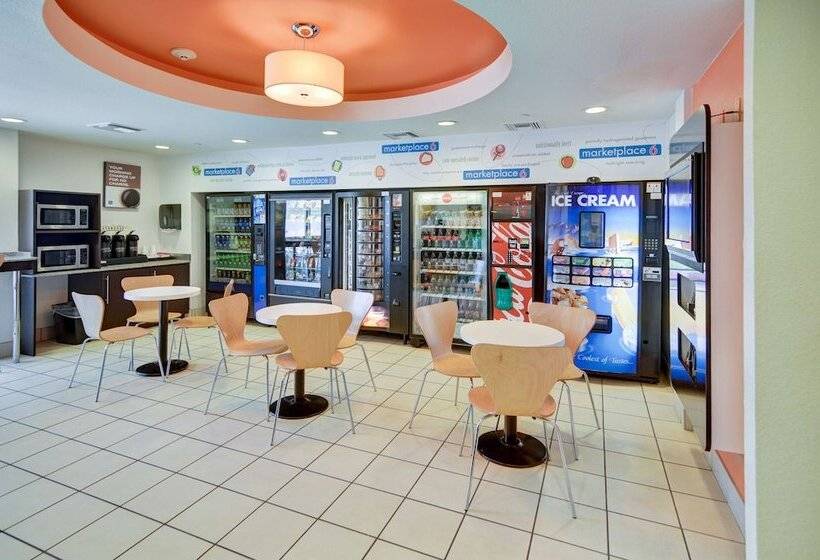 Motel 6roanoke, Tx  Northlake  Speedway