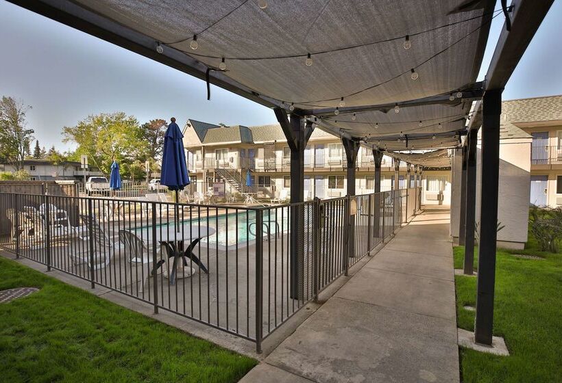 Motel 6sacramento, Ca  Central