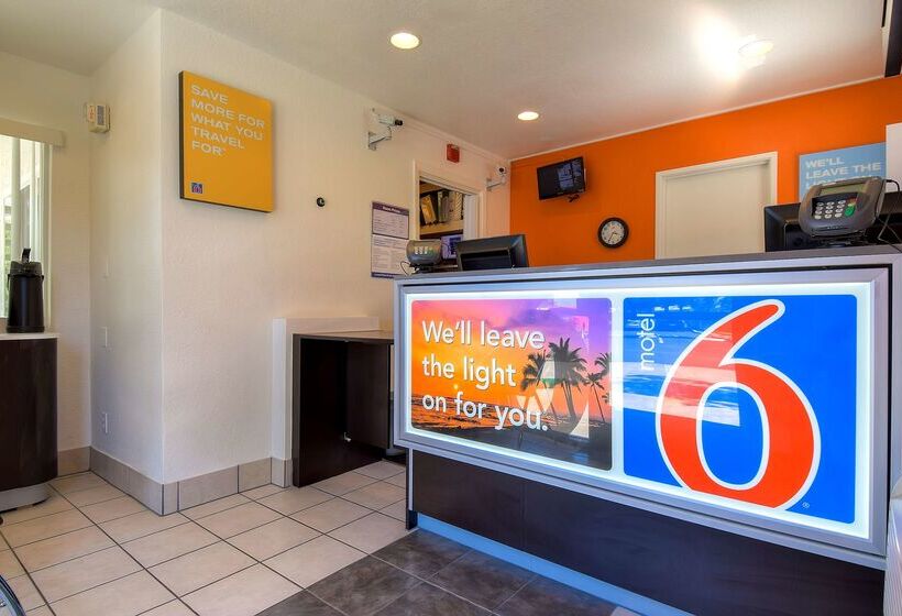 Motel 6 san Diego, Ca  North