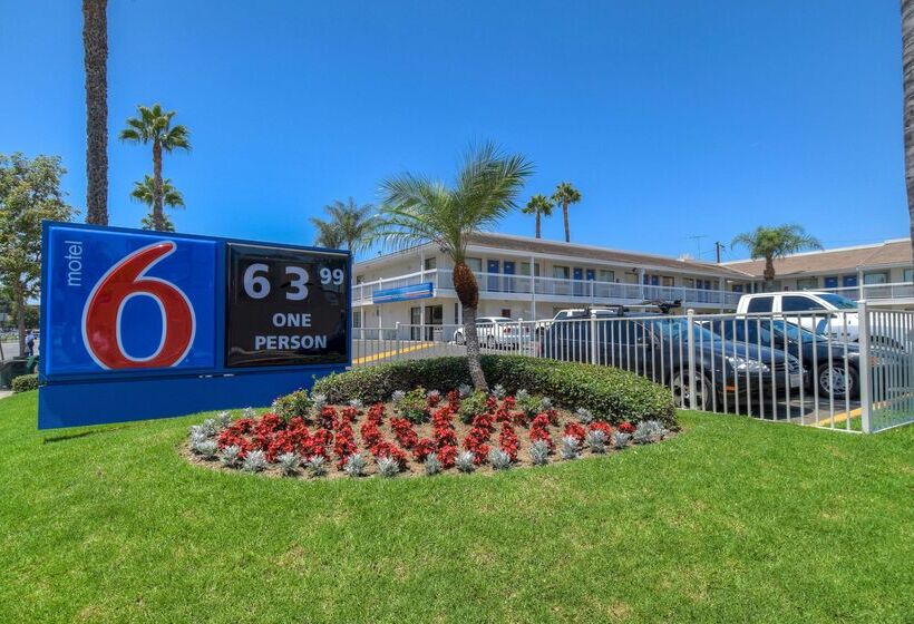 Motel 6 Santa Ana, Ca