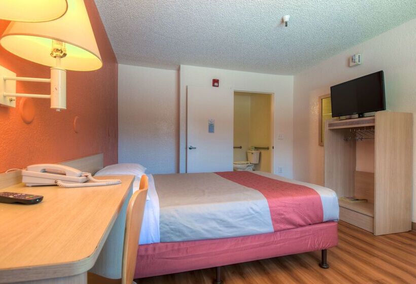 Motel 6 Santa Ana, Ca