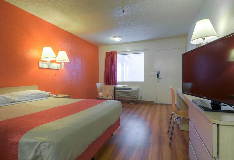 Motel 6 Santa Ana, Ca