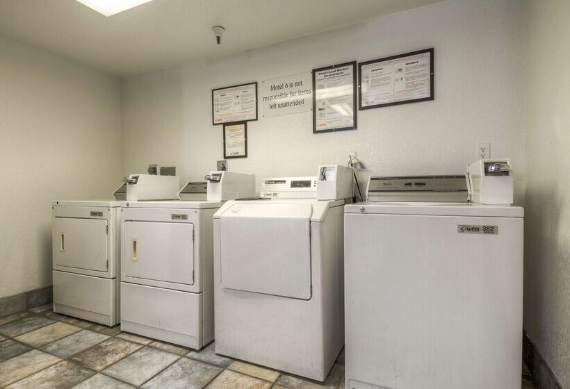 Motel 6 Santa Ana, Ca