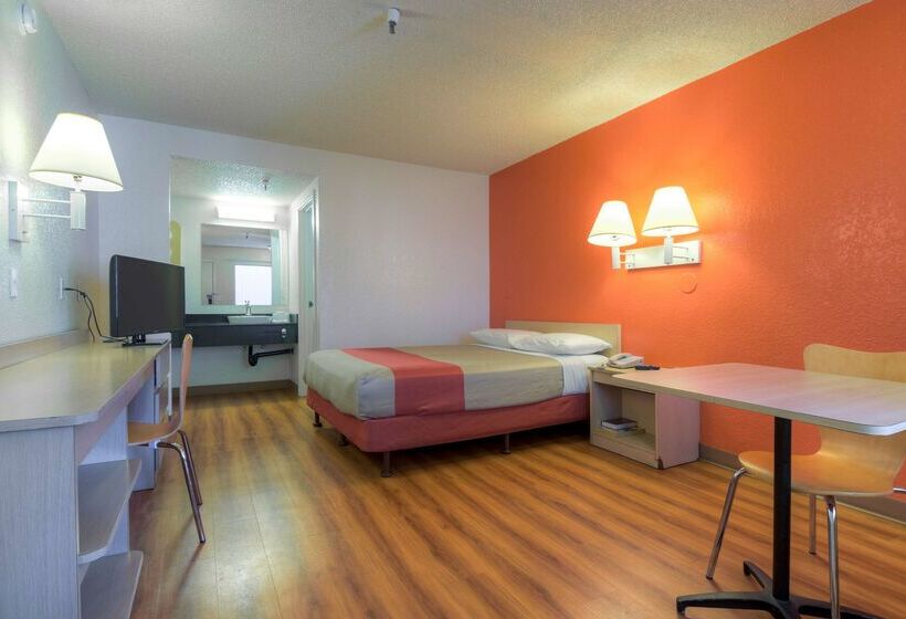 Motel 6 Santa Ana, Ca