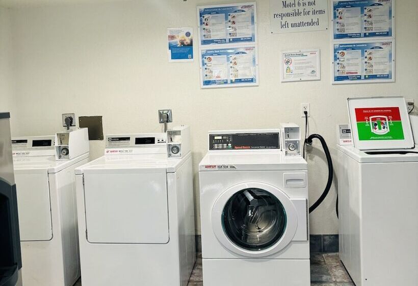 Motel 6 Santa Ana, Ca