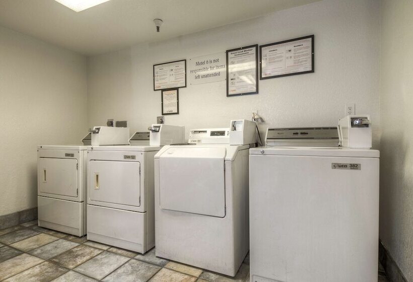 Motel 6 Santa Ana, Ca