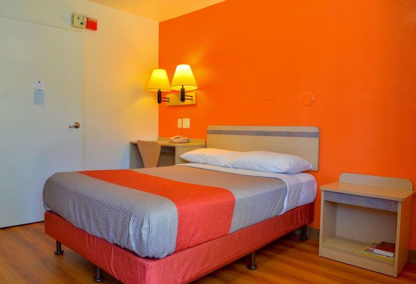 Motel 6santa Nella, Ca Los Banos Interstate 5