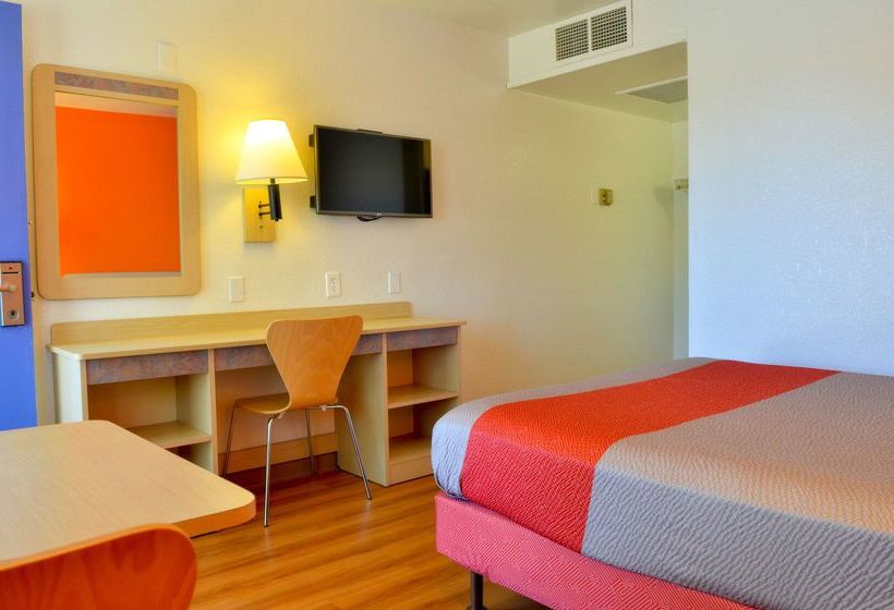 Motel 6santa Nella, Ca Los Banos Interstate 5