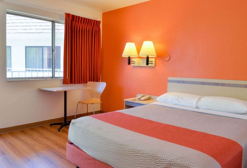 Motel 6santa Nella, Ca Los Banos Interstate 5