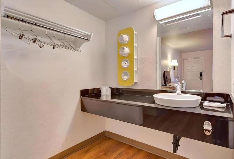 فندق على الطريق Park Inn By Radisson, Santa Rosa South