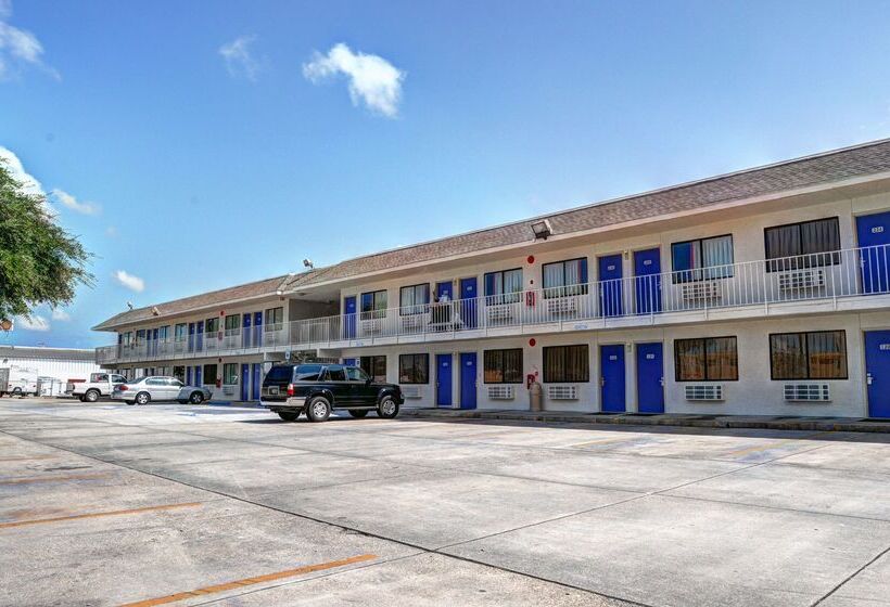 Motel 6slidell, La  New Orleans