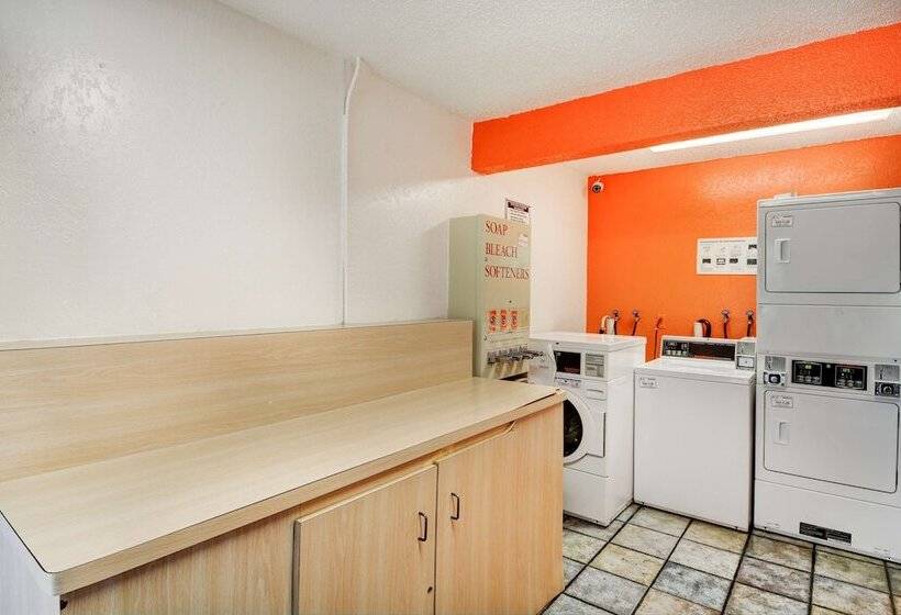 Motel 6southington, Ct  Hartford