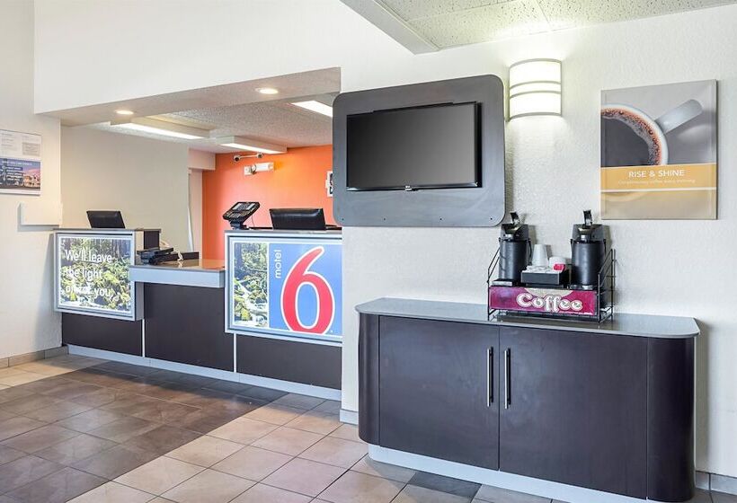 Motel 6spokane, Wa  East