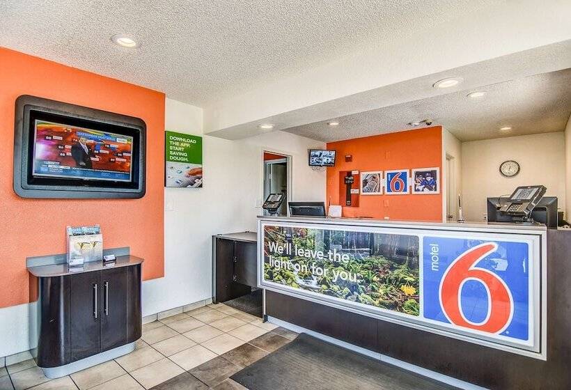 Motel 6stockton, Ca  Charter Way West