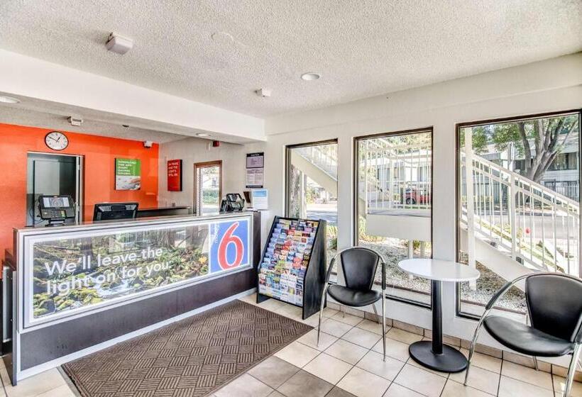 Motel 6stockton, Ca  North