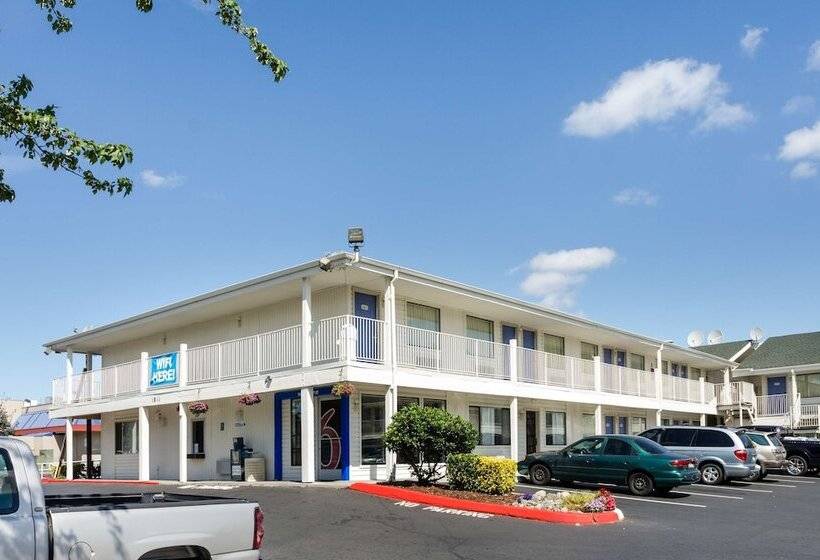 Motel 6tacoma, Wa  South