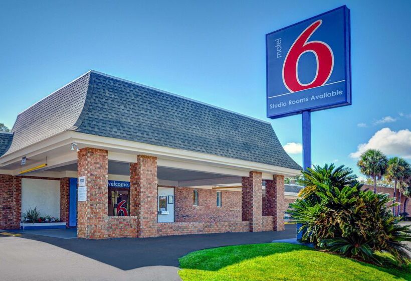 Motel 6tallahassee, Fl  Downtown