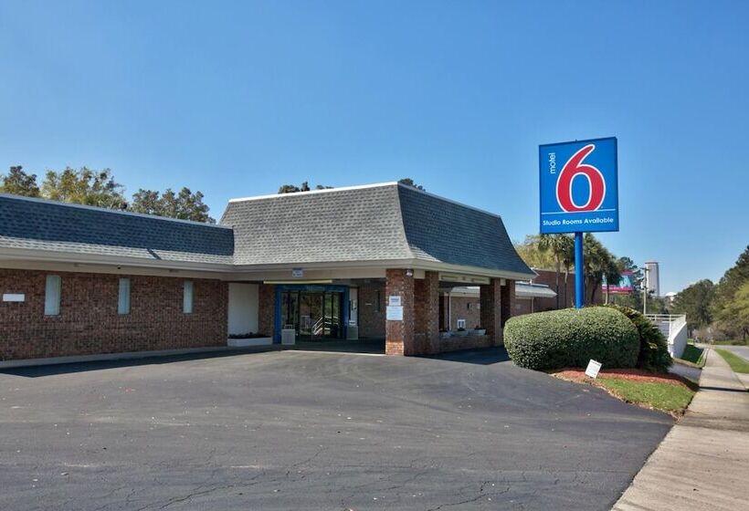 Motel 6tallahassee, Fl  Downtown