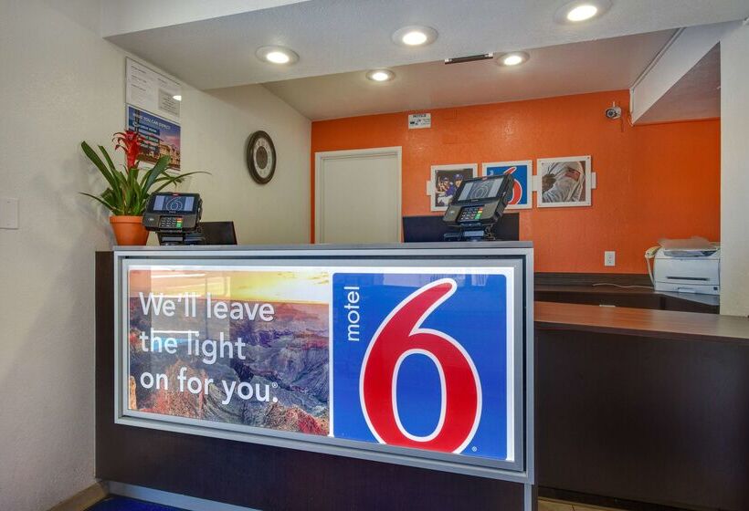 Motel 6tempe, Az  Broadway  Asu