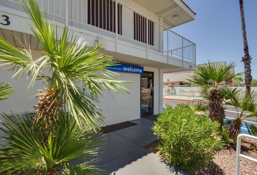 Motel 6tempe, Az  Broadway  Asu