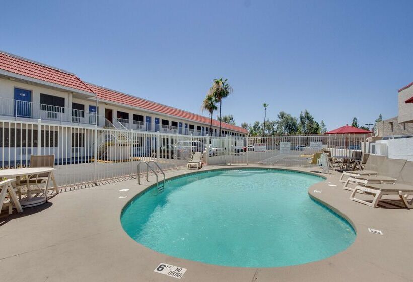 Motel 6tempe, Az  Broadway  Asu