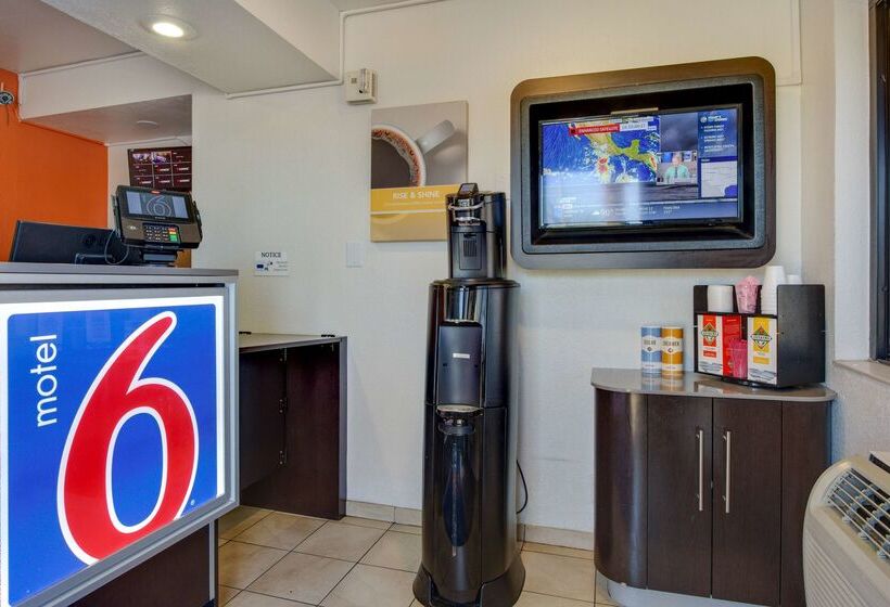 Motel 6tempe, Az  Broadway  Asu